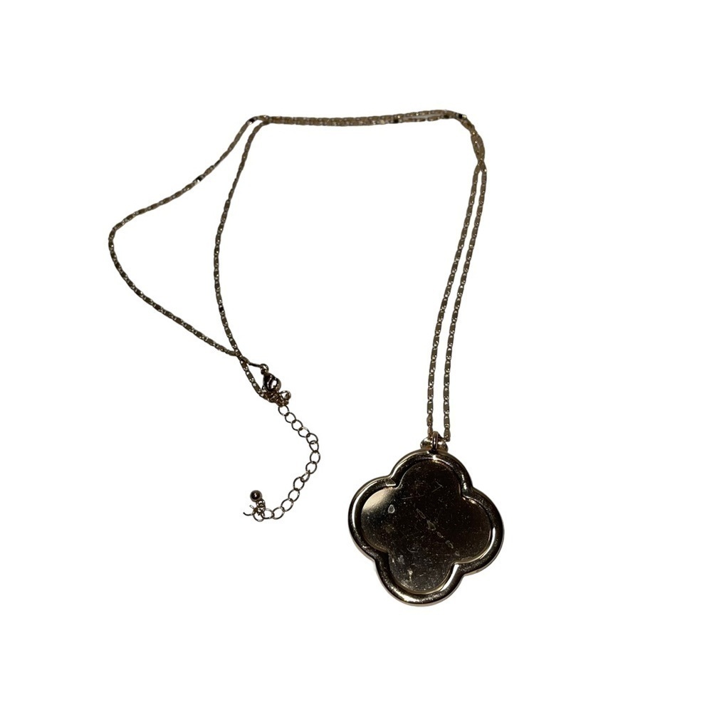 Women Necklace - Picture 2 of 4